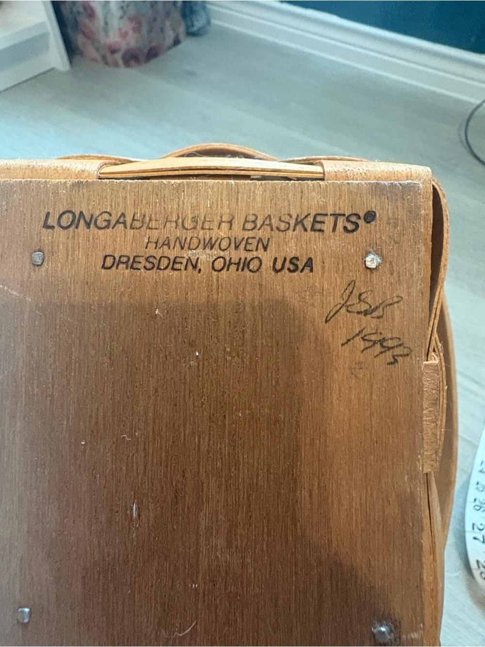 1993 Longaberger Small Picnic Basket - Picture 5 of 8